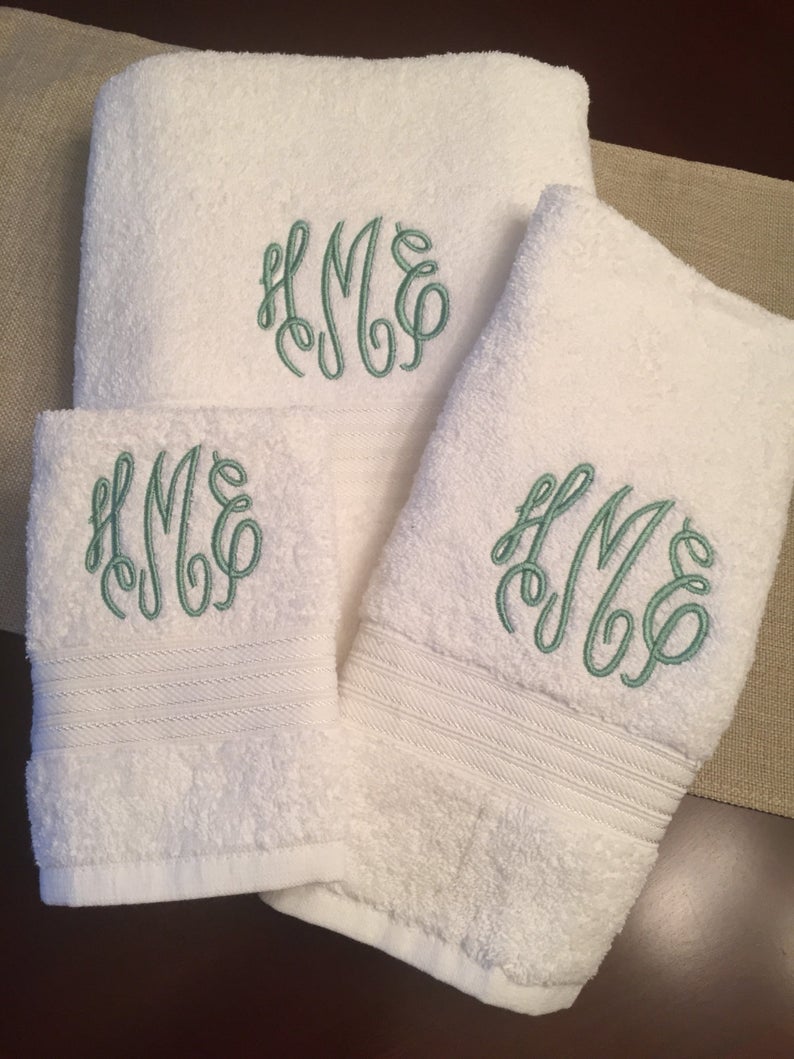 Embroidered Bath Towels Set