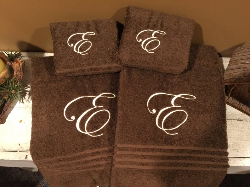 Embroidered Bath Towels Set